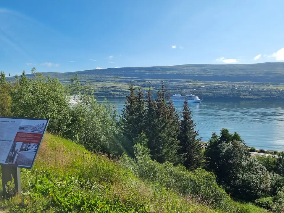 Akureyri, Iceland (67888)