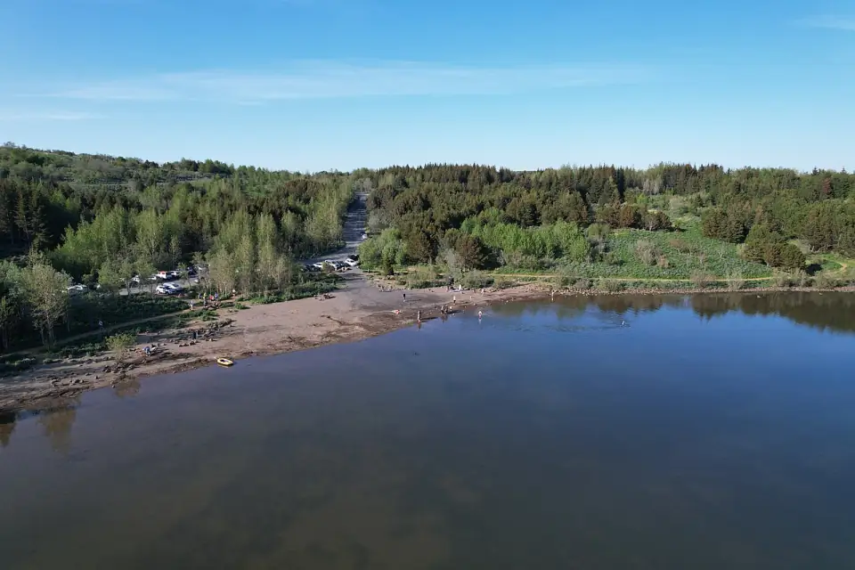 Hvaleyrarvatn beach