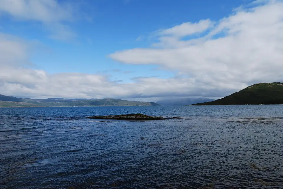 Sea near Laukvik (1)